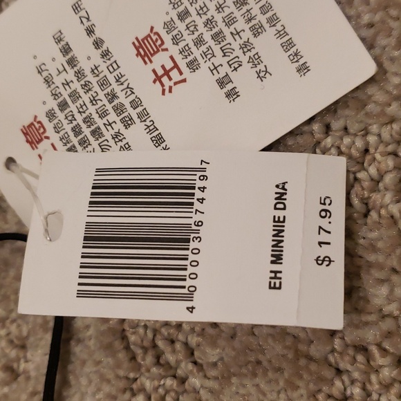 Disney Mickey Mouse hat - Picture 2 of 4